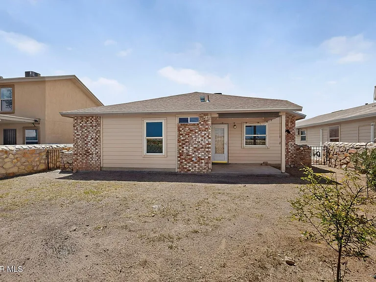 5705 Rick Husband Dr — Photo 34