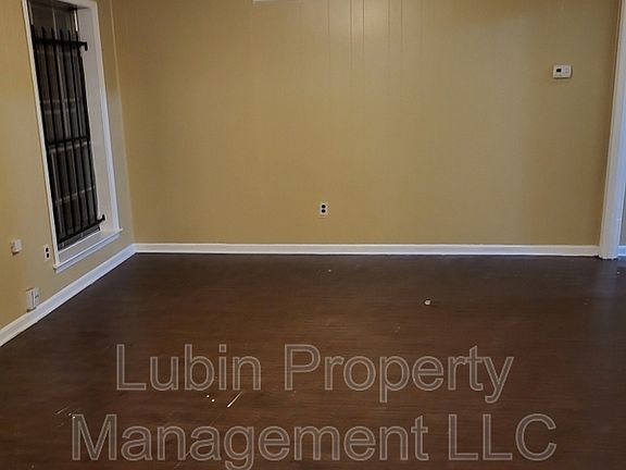 3rd image of 2027 McPherson Rd