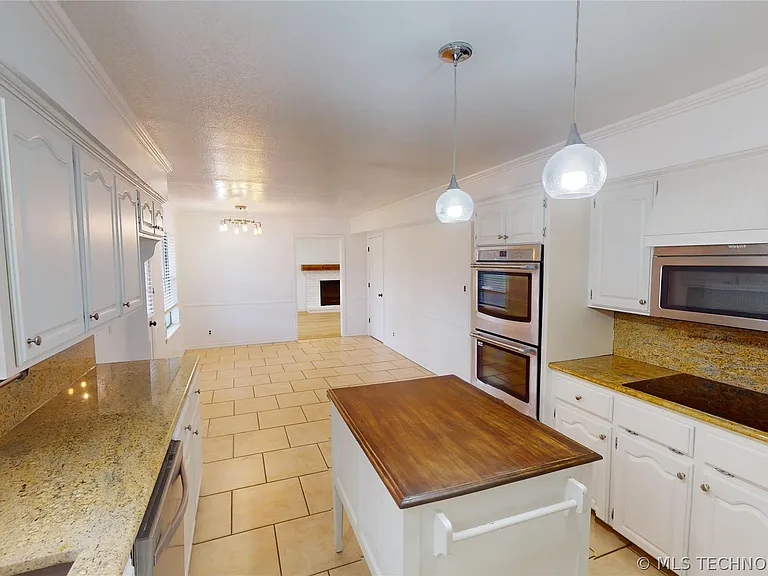 3316 Eagle Ct — Photo 5