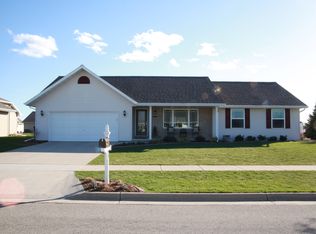 1761 Galway Ln, De Pere, WI 54115