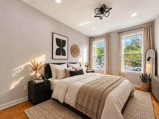 Bedroom, photo 1