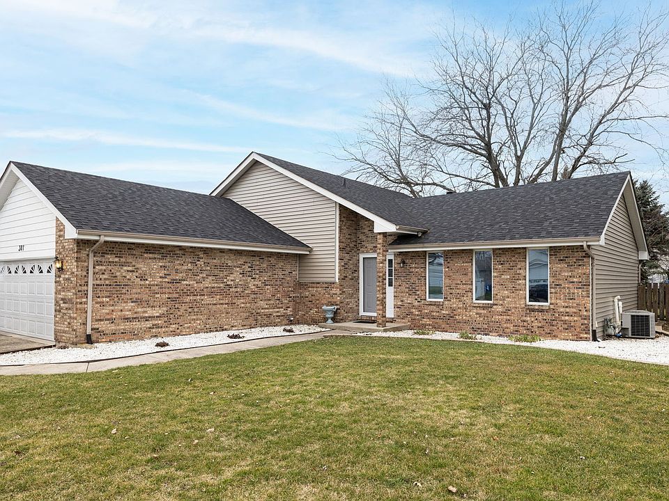 1st image of 301 S Brookshore Dr