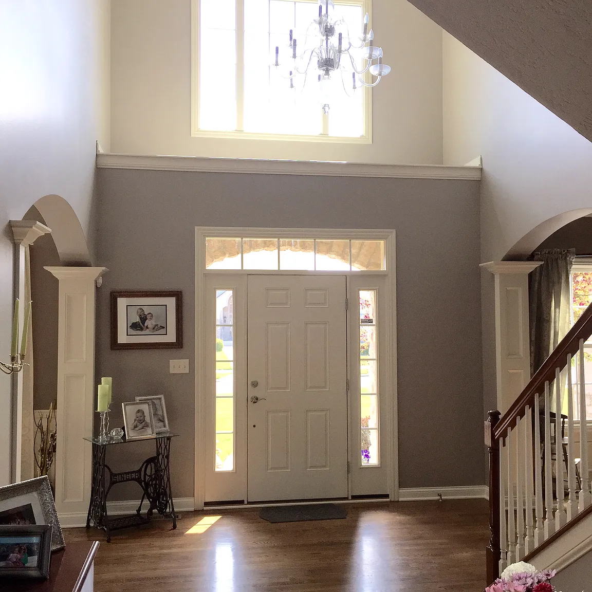 8215 Winchcombe Dr photo 1