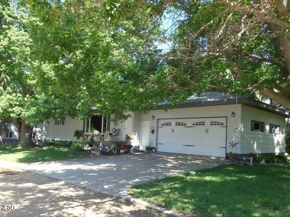 16659 455th Ave, Watertown, SD 57201