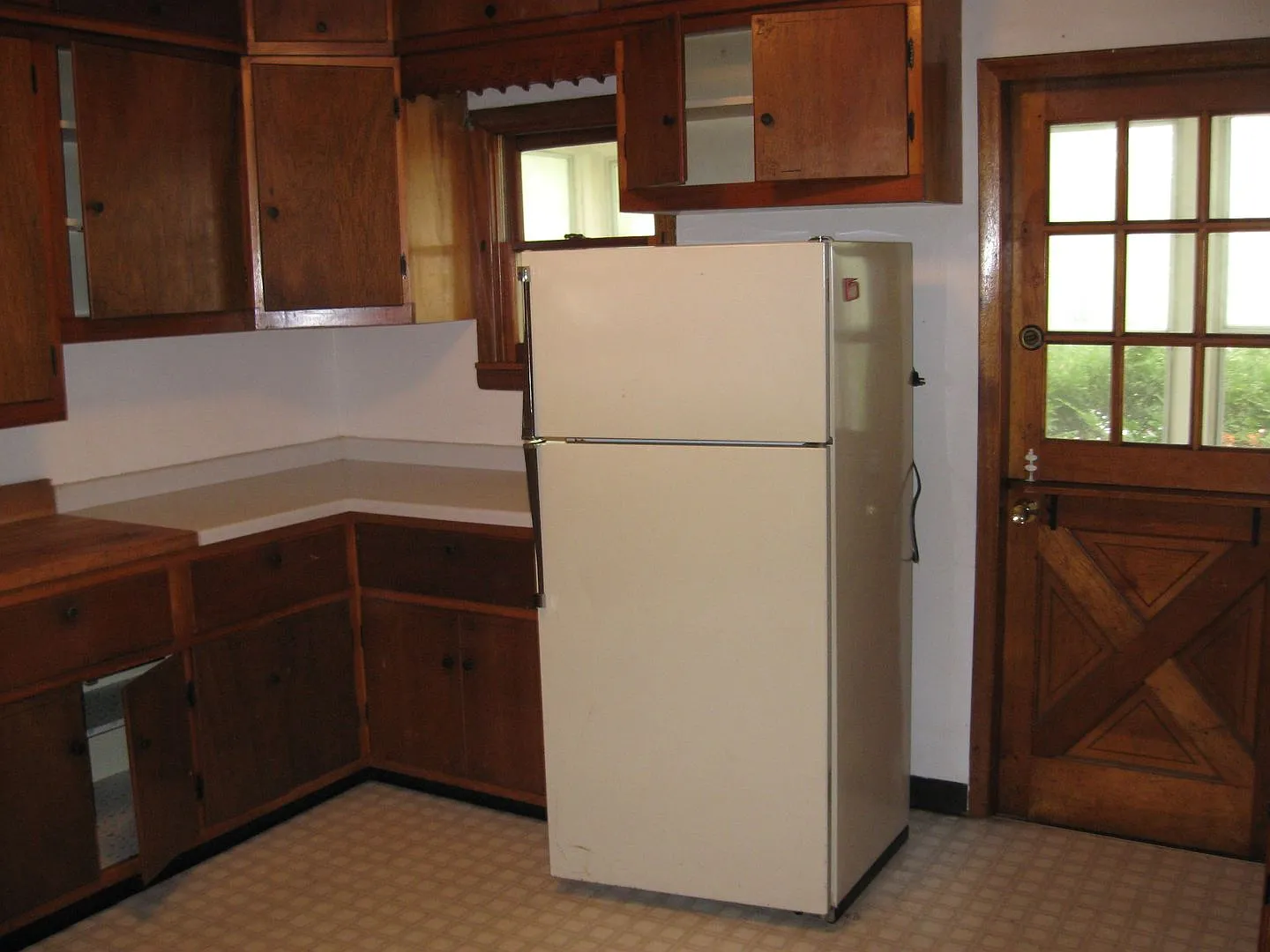 Spacious Madison 4-Bedroom Near Camp Randall - Available 8/15/2027 — Photo 4
