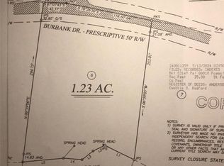 104 Burbank Dr, Iva, SC 29655