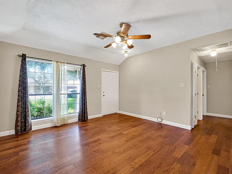 2914 County Road 855B — Photo 5
