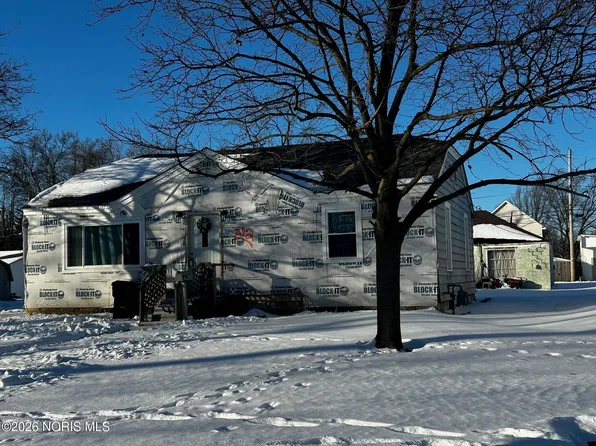 242 Sycamore St, Fostoria, OH 44830