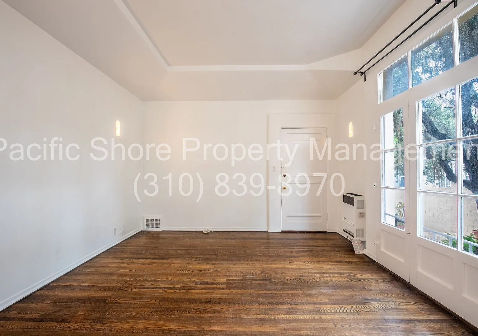 559 Alexandria Apartments — Photo 3