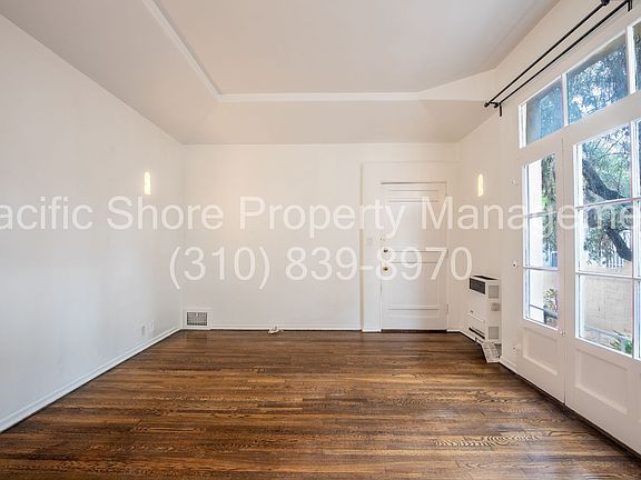 3rd image of 559 N Alexandria Ave APT B