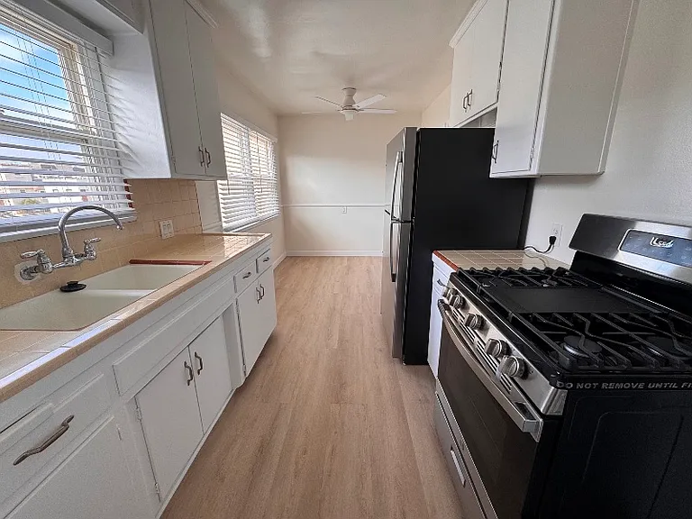 604 Hermosa Ave #A — Photo 7