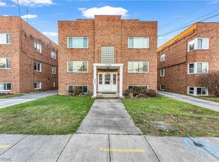 5208 Lee Rd APT 3, Maple Heights, OH 44137