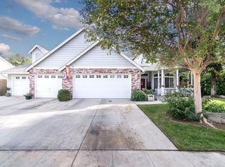 160 W Loyola Ave, Clovis, CA 93619