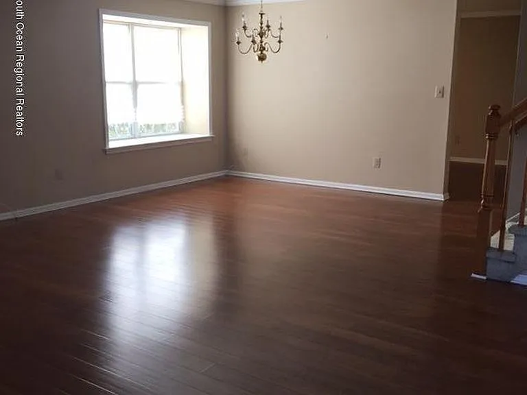 514 Tivoli Ct — Photo 7