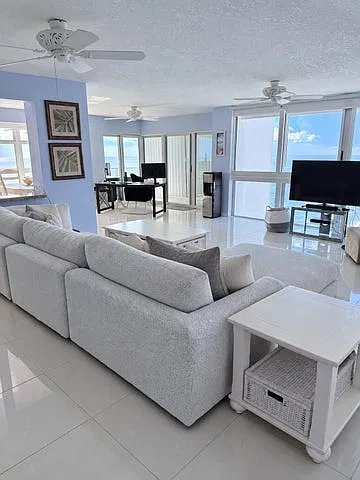 2 bed, 1650 sqft, $5,000 — Photo 1