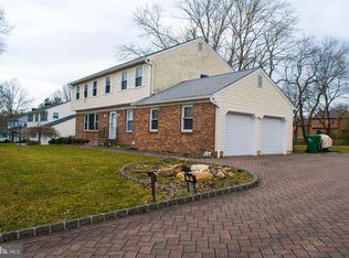 11 Landing Ln, Princeton Jct, NJ 08550