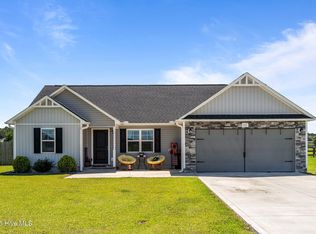 111 Cherry Ridge Ct, Richlands, NC 28574