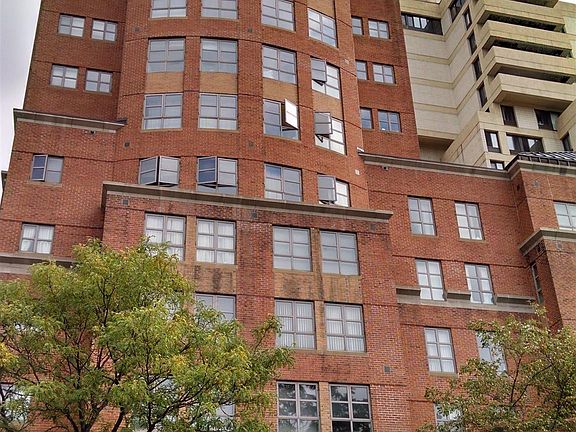 3rd image of 931 Massachusetts Ave APT 504
