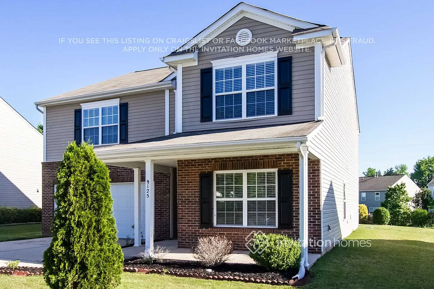 9125 Corey Common Ave Charlotte, NC 28216 — Photo 2