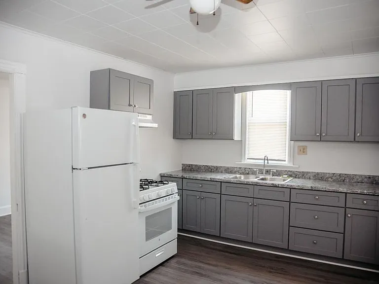 106 W Park St — Photo 7