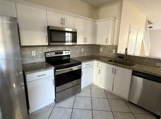 2070 Madeira Dr #5, Fort Lauderdale, FL 33327