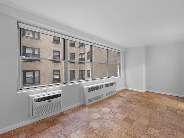 210 W 89th St #3B — Photo 5