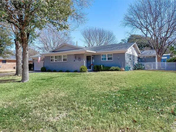 3841 Westerly Rd, Benbrook, TX 76116