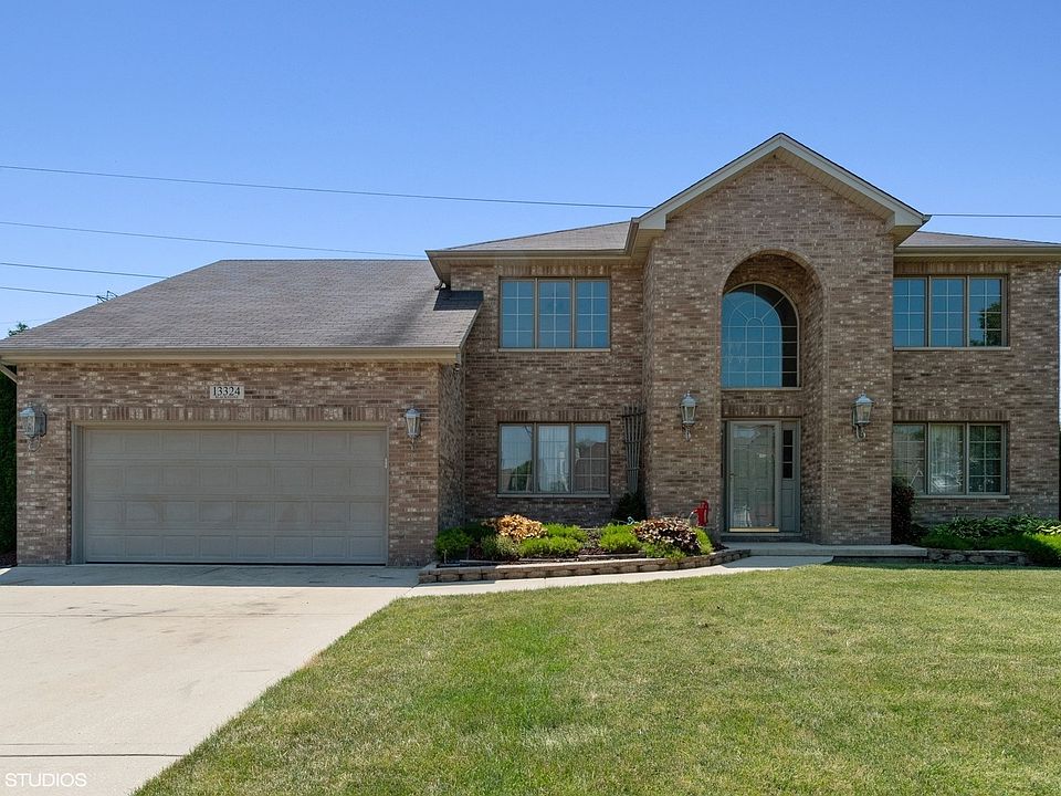 1st image of 13324 S Blackstone Ln