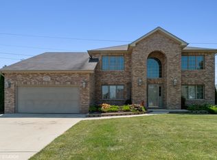 13324 S Blackstone Ln, Plainfield, IL 60585