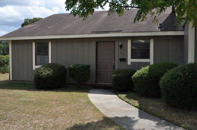 1st image of 115 Stonehedge Dr