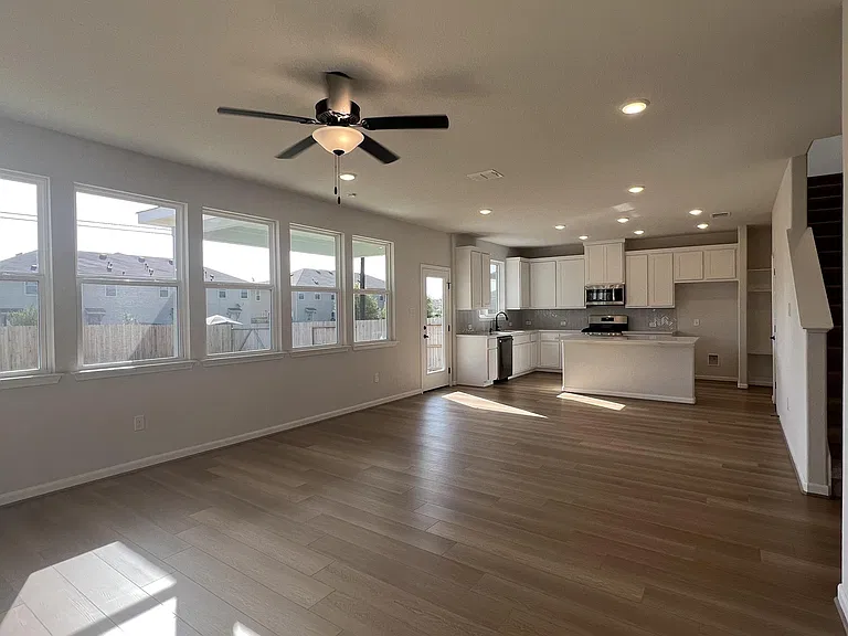 16630 Daylight Ln — Photo 10