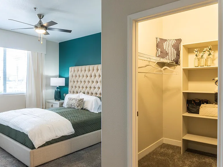 St. Clair Apartment Homes — Photo 11