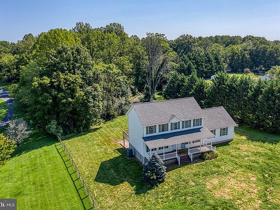 5th image of 15412 Lake Breeze Ln