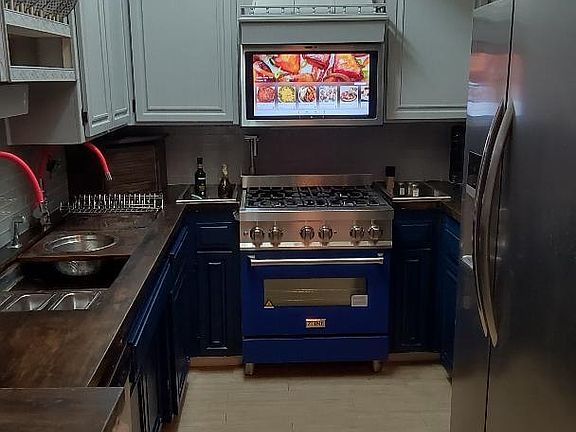 Cook to step by step videos, chat with Facetime, watch movies or control the Sonos