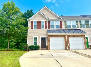 2501 Silverthorn Dr, Charlotte, NC 28273