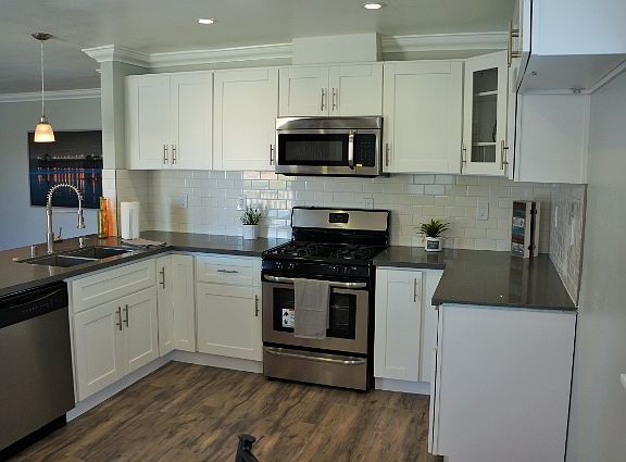 3rd image of 5011 Brayton Ave