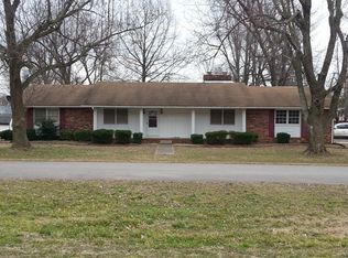 603 S Hickory St, Dexter, MO 63841