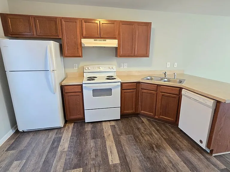 62 Coats Cir — Photo 7