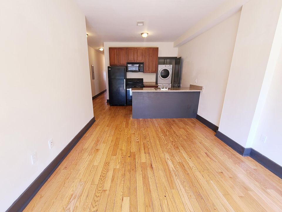1st image of 1732 Fontain St Floor 2