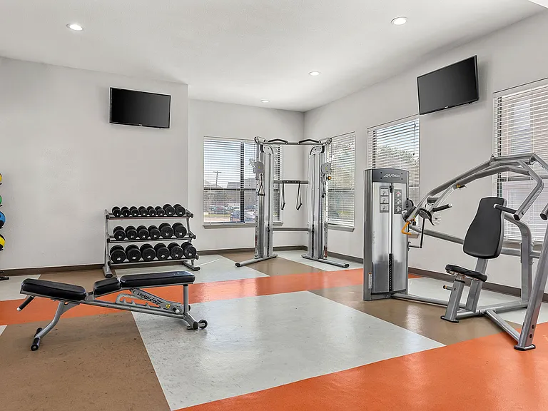 C242440_Westside_FitnessCenter2_02