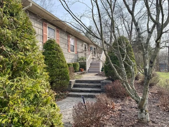 78 Ridgeway Ave, Hope Twp., NJ 07825