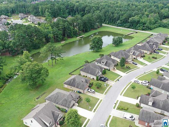 2nd image of 140 Weeping Cir