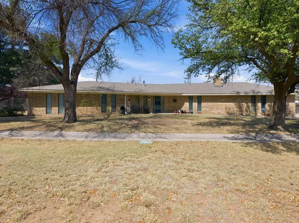 2908 Hunters Gln, Big Spring, TX 79720