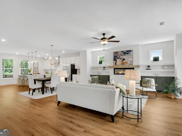2733 Hallwood Ln, Suwanee, GA 30024
