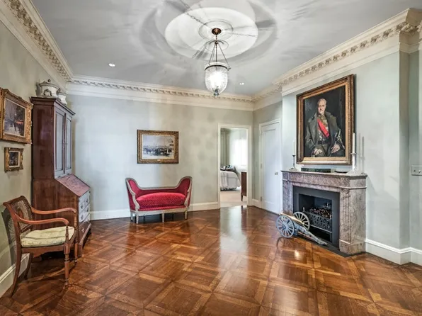 1 Sutton Place South image 3 of 14