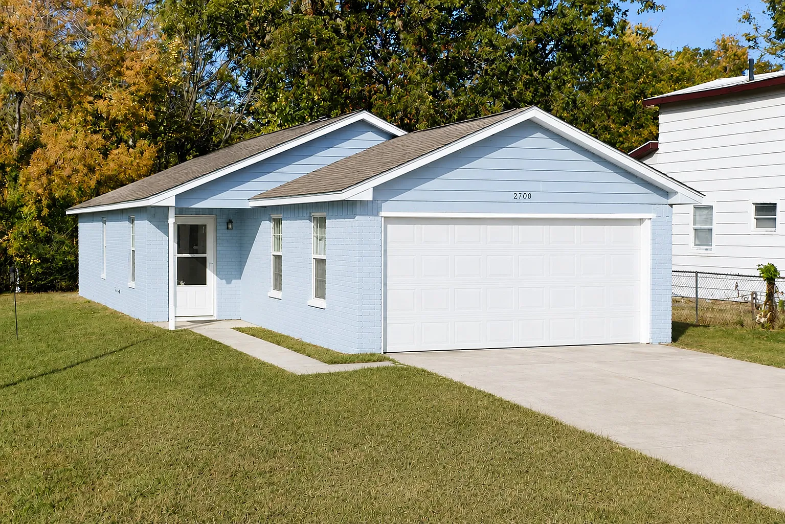 3 bed, 1200 sqft, $782 — Photo 1