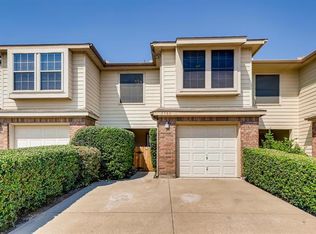 3955 Harbor Ct, Euless, TX 76040
