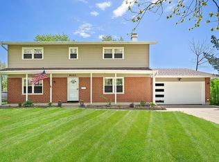 6021 Ridgeway Dr, Woodridge, IL 60517