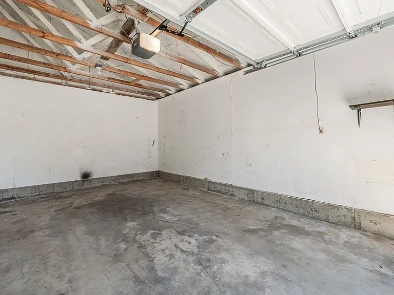 117 E 14th Ave #4 — Photo 19