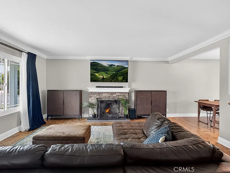 2730 S Poplar St — Photo 4